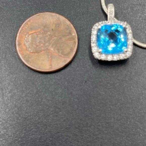 Michelle Albala 10k White Gold Cushion Cut Blue Topaz Cz Halo Pendant - Picture 3 of 8